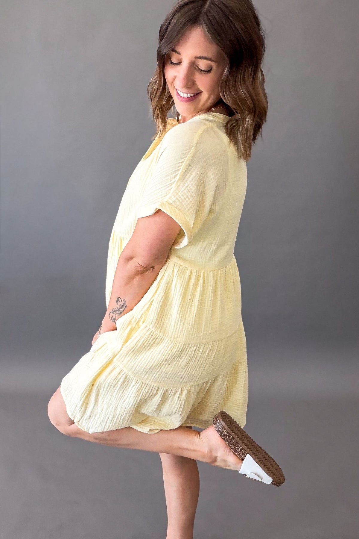 Boutique yellow dress with lined skirt