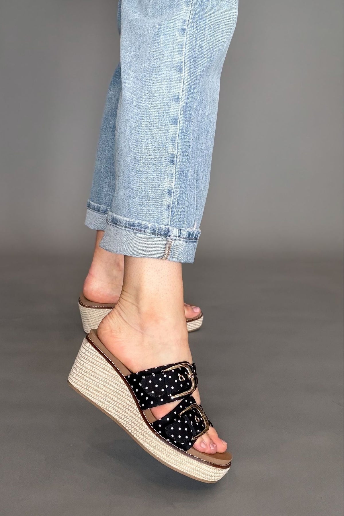 Comfortable platform sandals with polka dot print