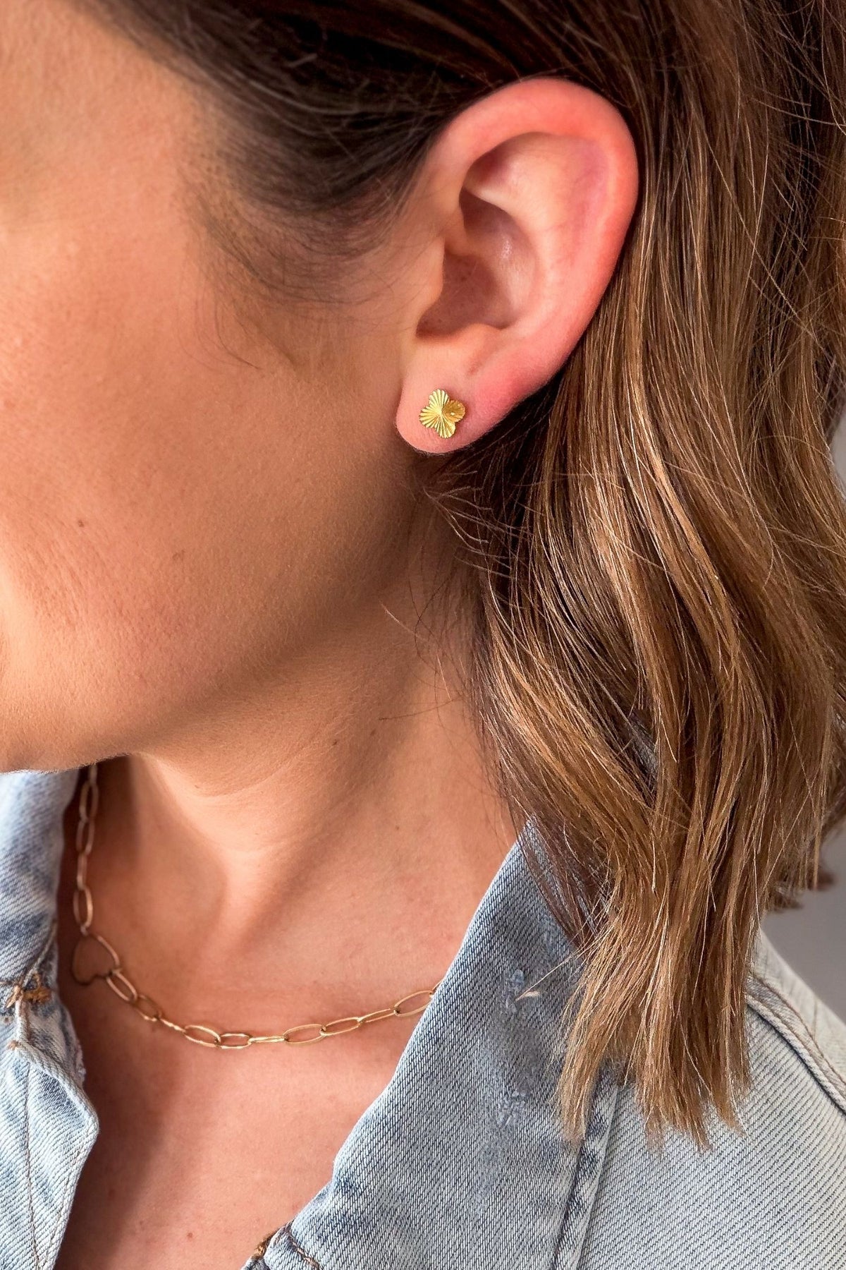18k gold plated clover stud earrings