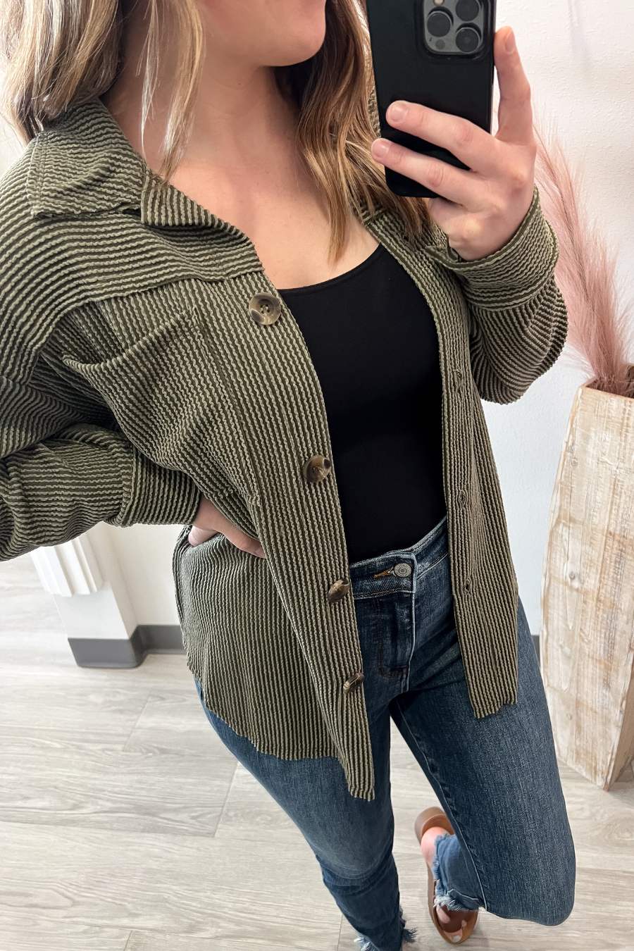 OLIVE RIBBED BUTTON UP JACKET