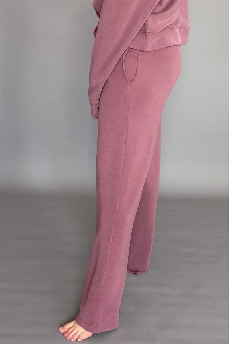 Rose lounge set on a gray background