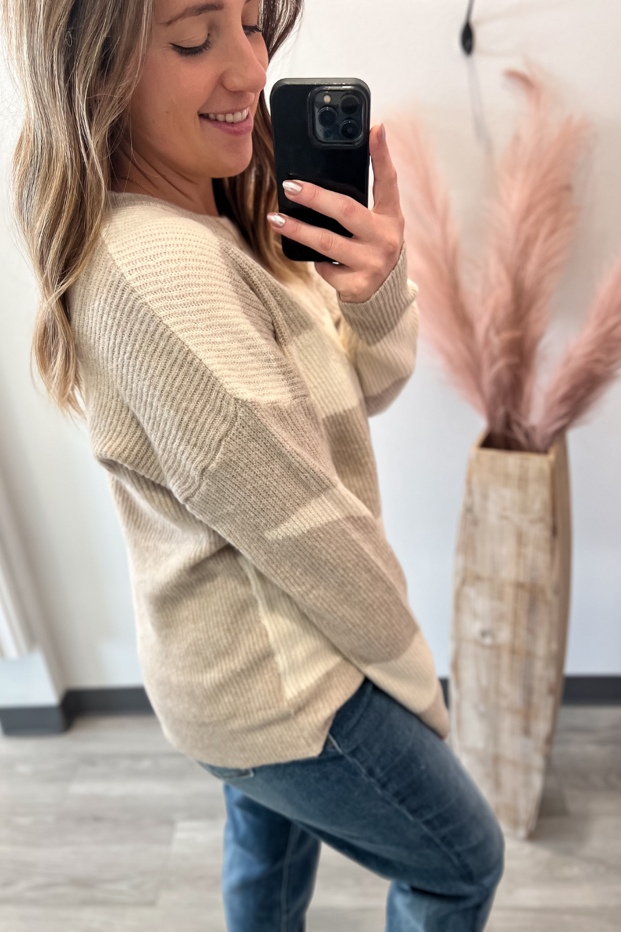 Round Neck Color Block Sweater- Ecru