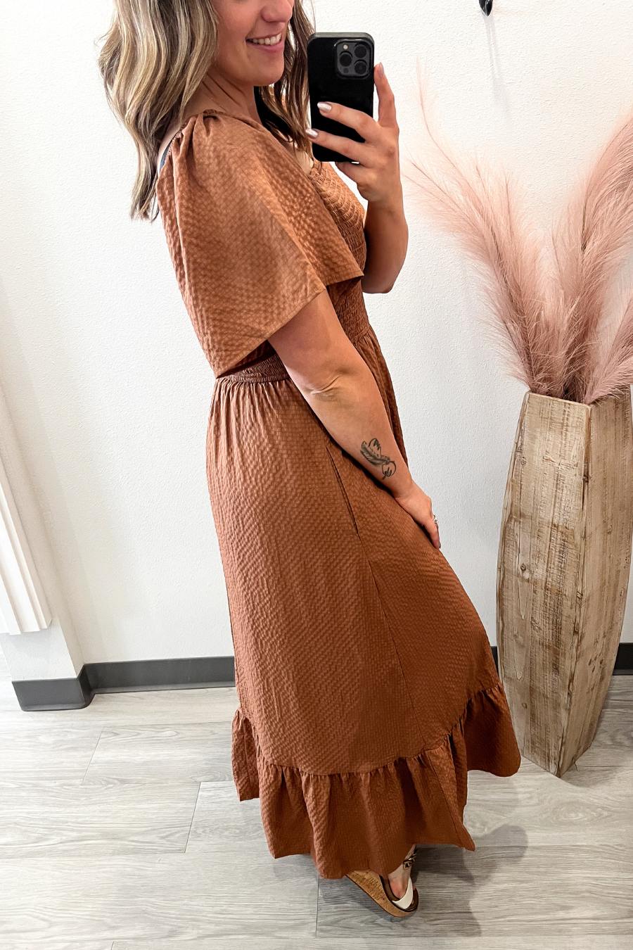 Amber Square Neck Smocked Maxi Dress Small Amber Square Neck Smocked Maxi Dress Small
