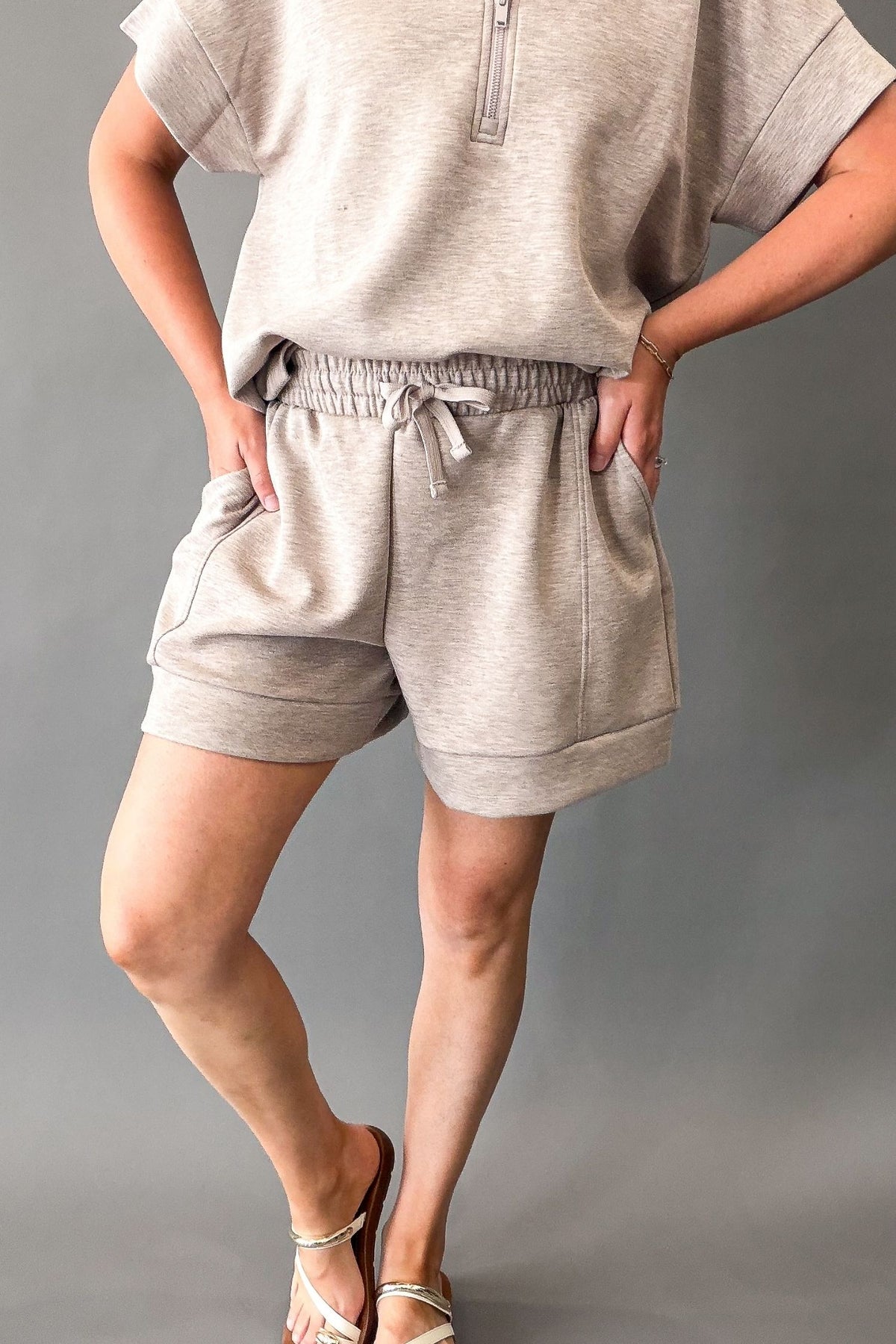 Super Soft Pleat Casual Heather Taupe Short