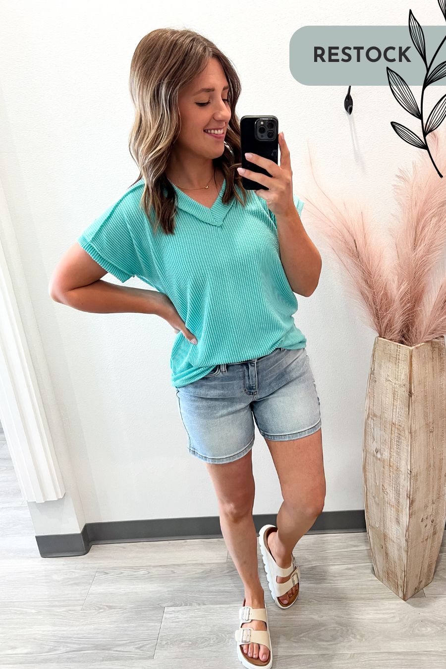 V-Neck Ribbed Tee- Mint