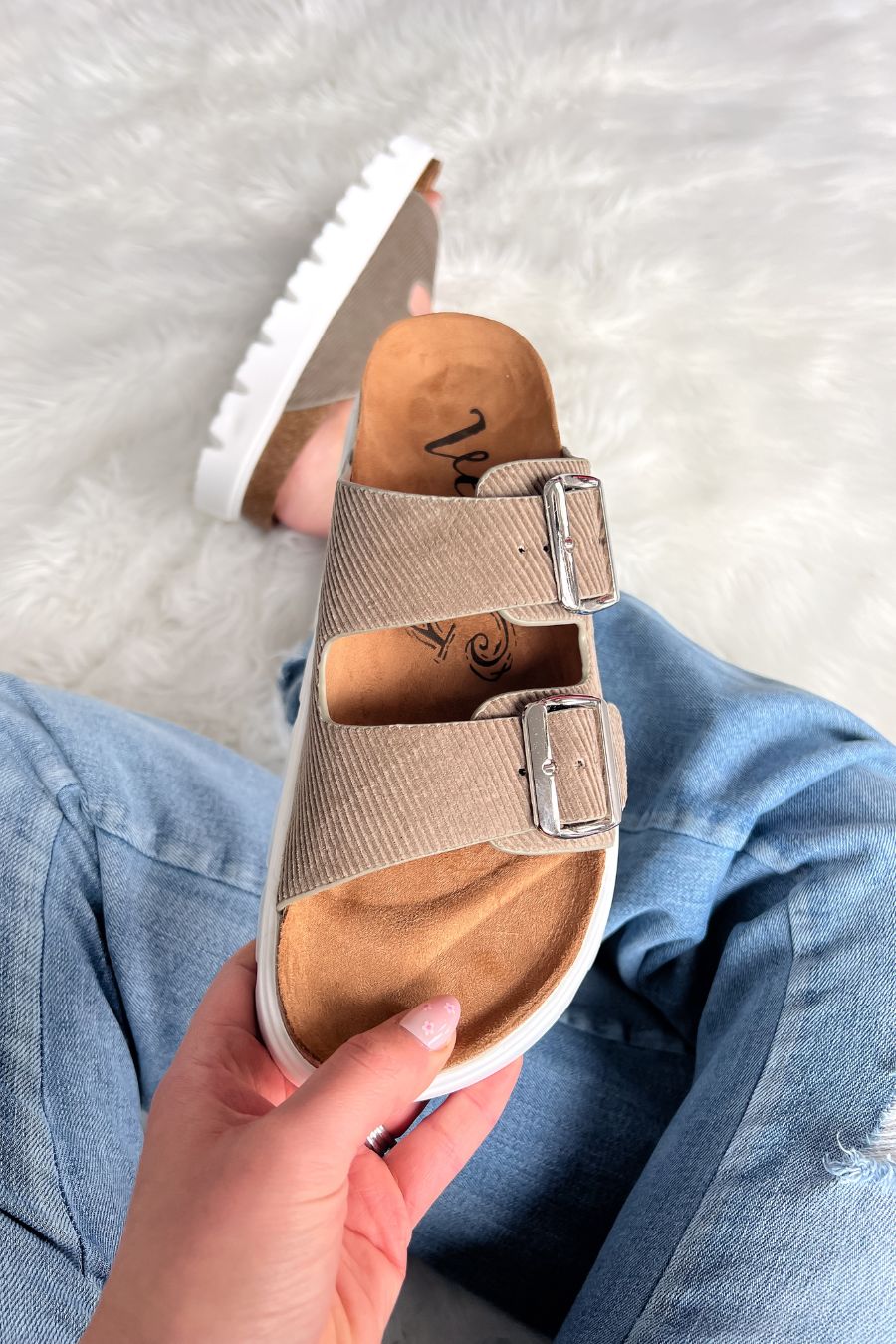 Very G Platform Sandal