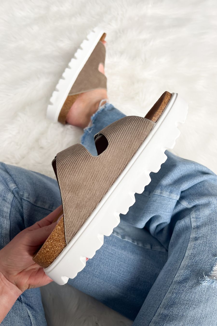 Very G Platform Sandal