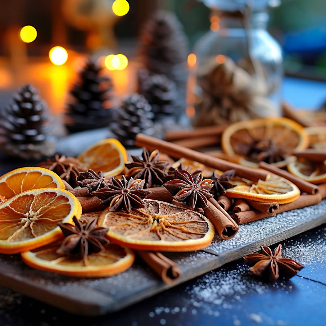 5 oz Cream Jar Candle: Roasted Chestnuts